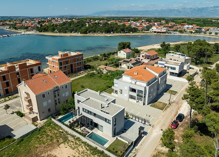 Willa Cvita & Mia Zadarvillas