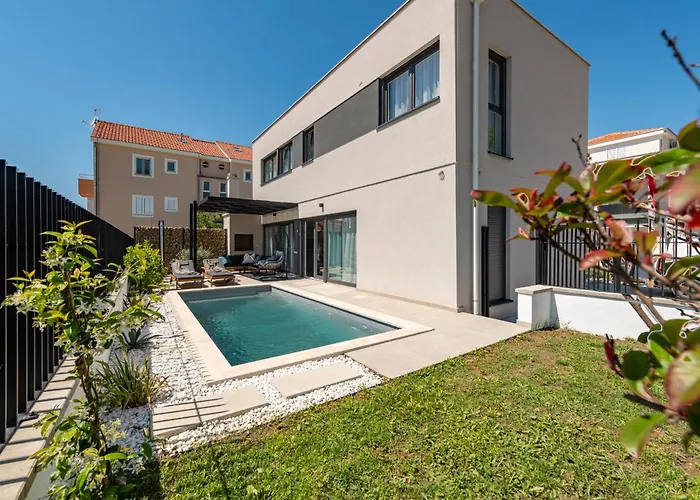 Cvita & Mia Zadarvillas