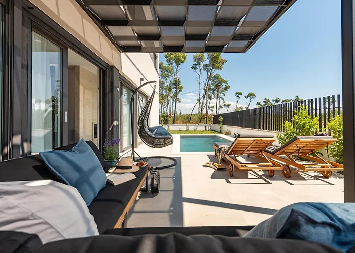 Willa Cvita & Mia Zadarvillas